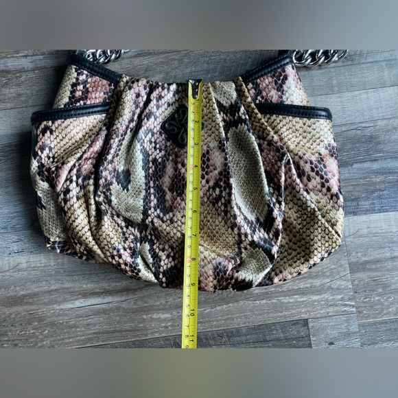 Vera Wang Simply Vera Snake Faux Skin Bag - Picture 13 of 13